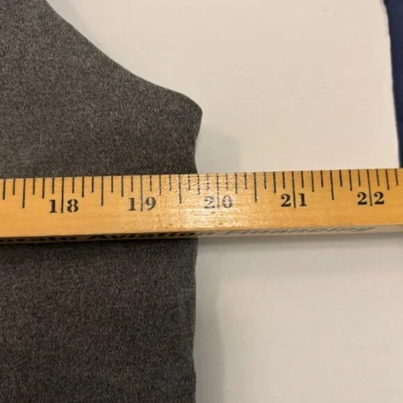 Old Navy Active NWOT (2) Powersoft Sports Bras Removable Cups Gray Black 3X - Picture 8 of 9